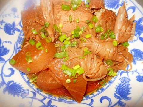 圧力鍋で☆醤油麹ブリカマ大根（結び蒟蒻入り）